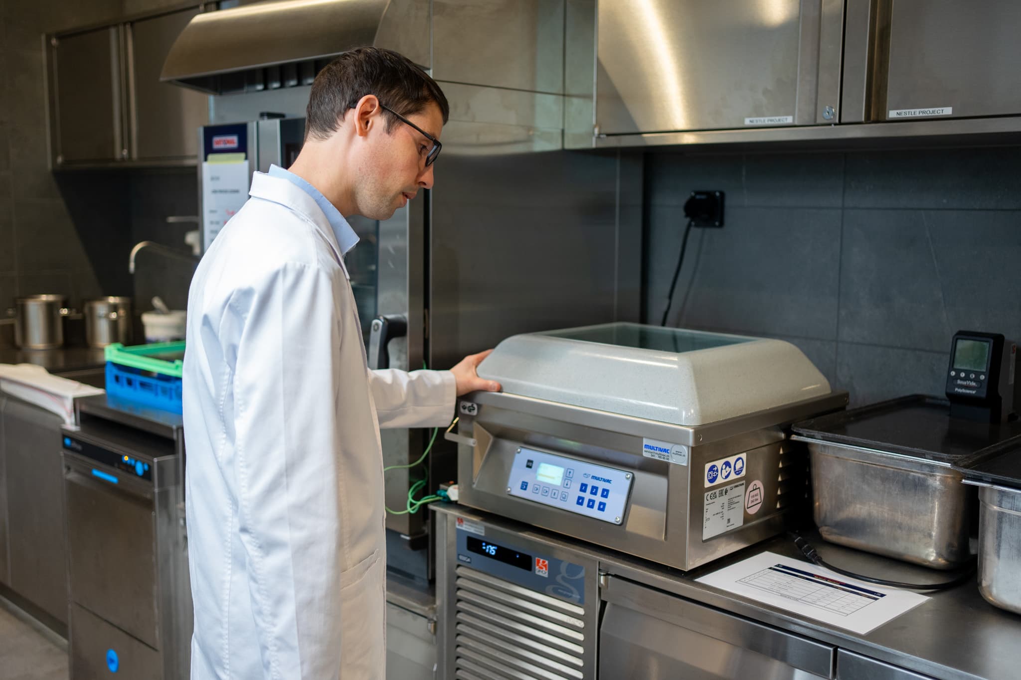 EHL chef working with sous vide equipment