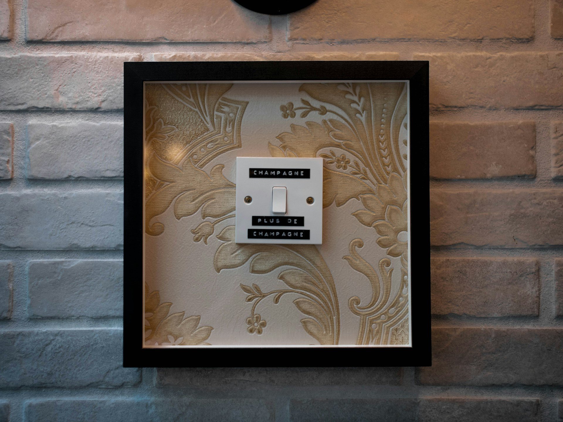 champagne-switch