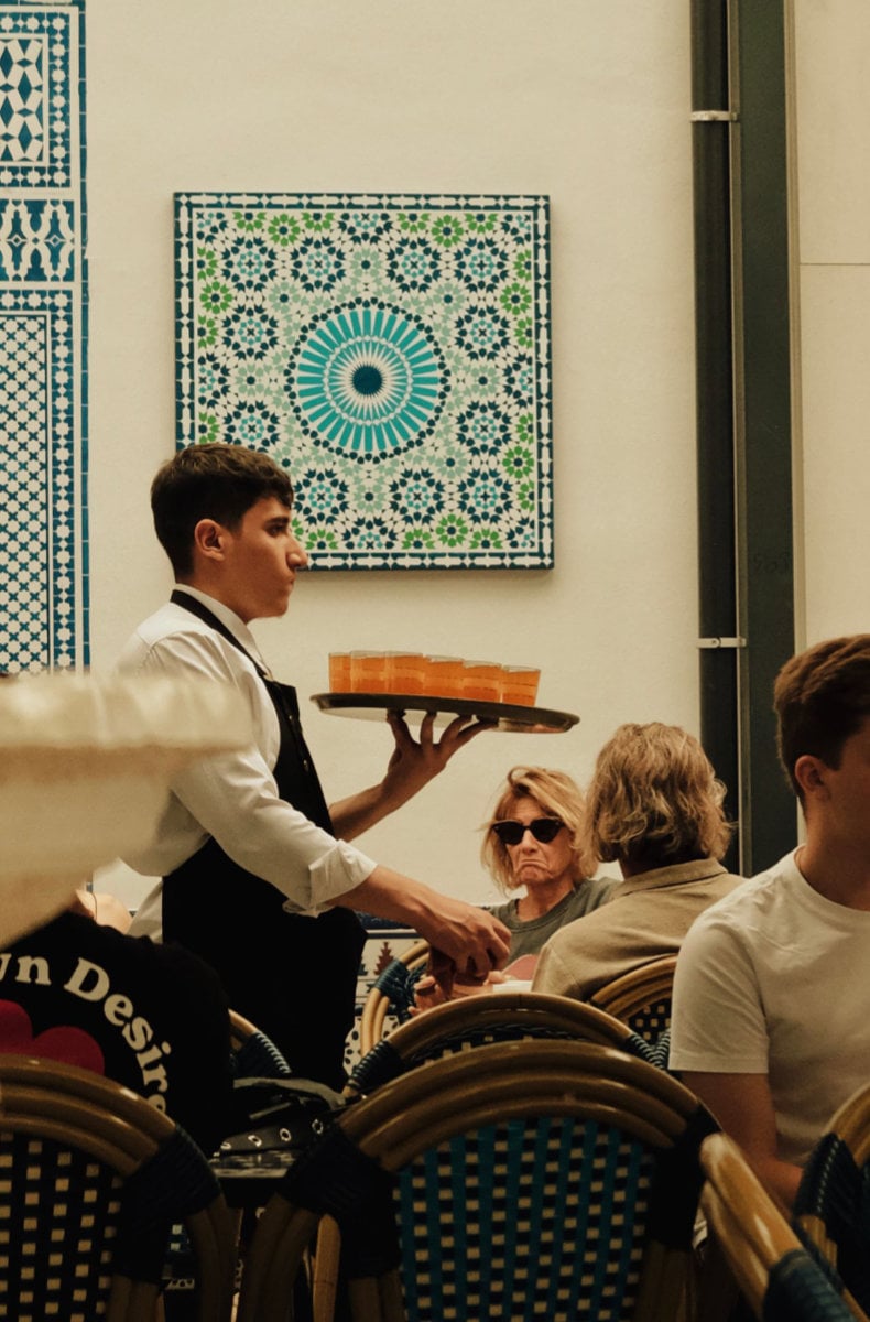 Wait staff using indirect communicaiton