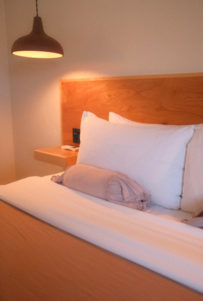 Clean and cozy bed