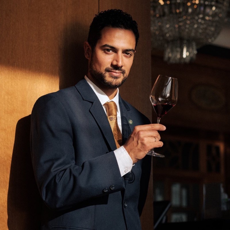 EHL Réza Nahaboo - Sommelier