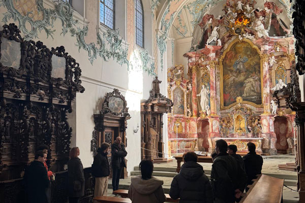 EHL Hotelfachschule Passugg Studierende auf Exkursion in der Kartause Ittingen