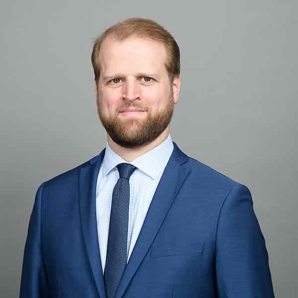 a portrait of the program advisor Arnaud Jonquet