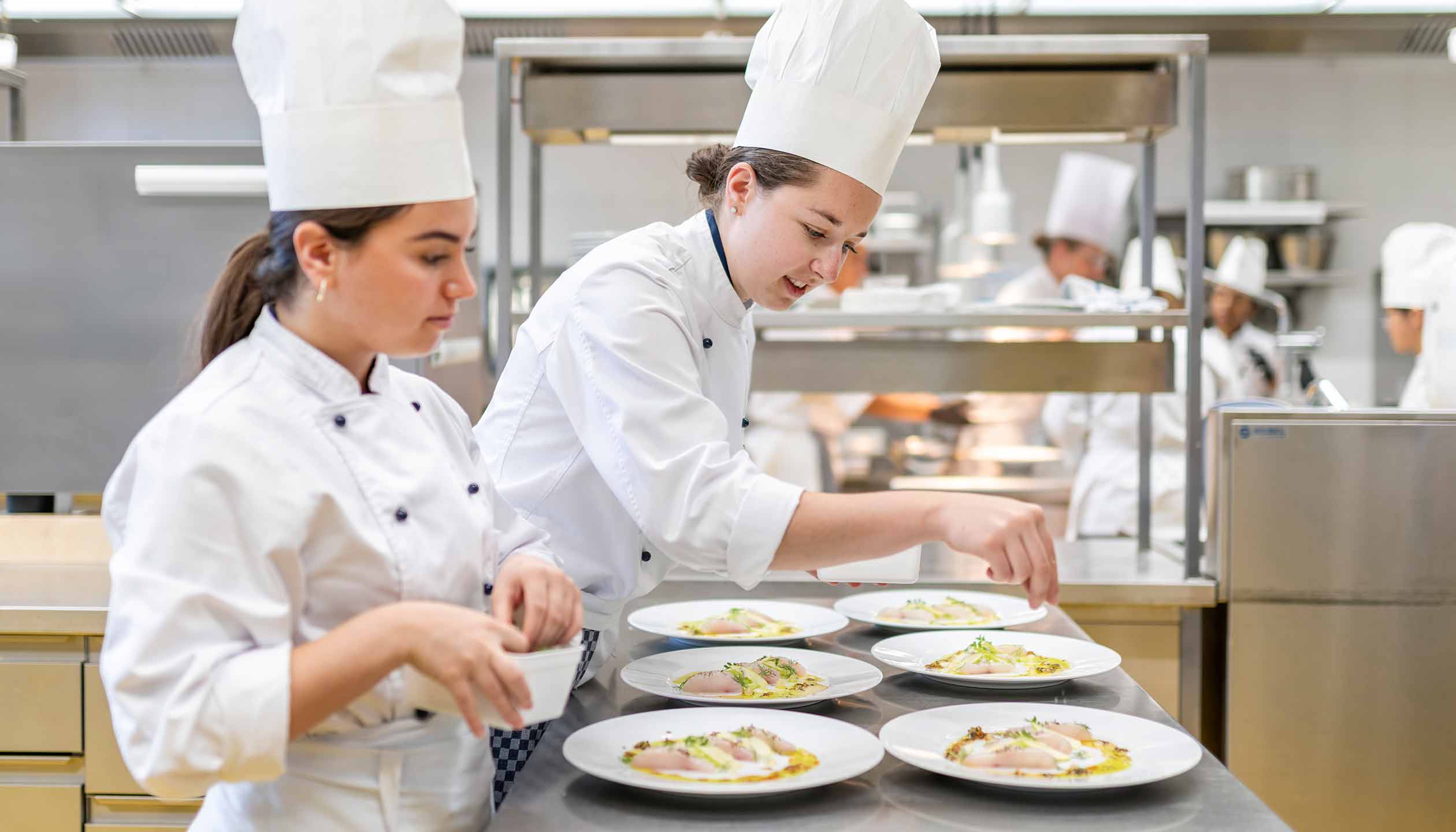 Essence Küche der EHL Hotelfachschule Passugg