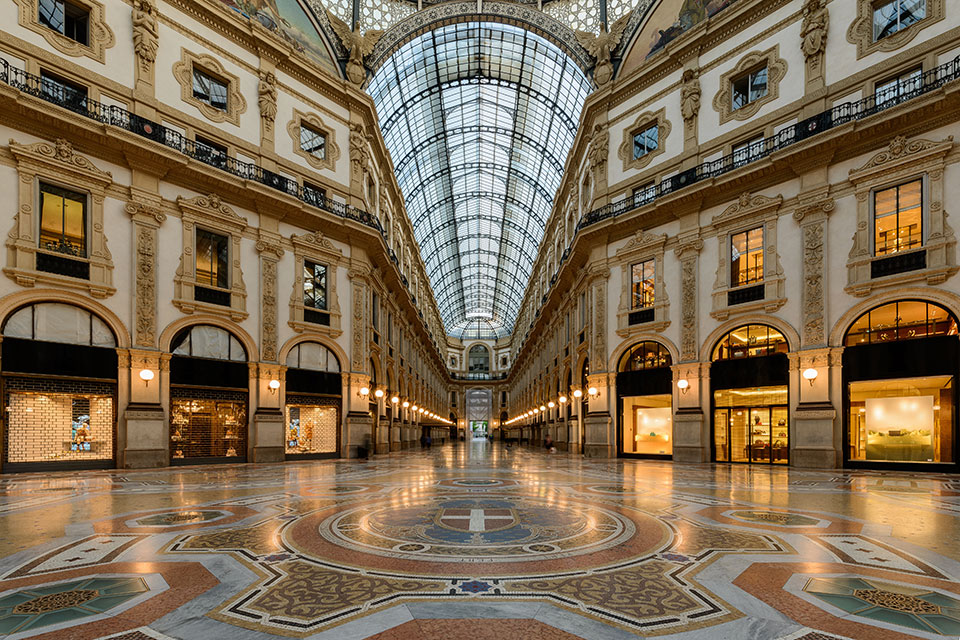Milano only two hours away from Chur